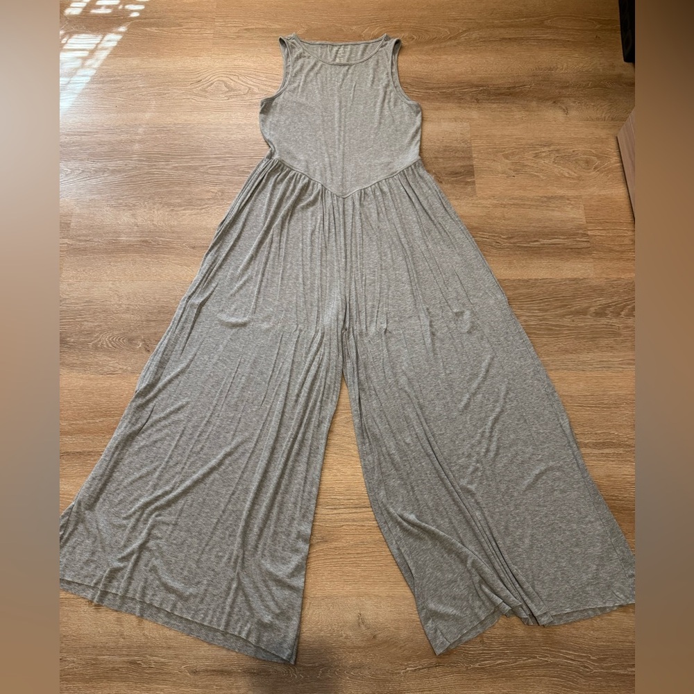 American Eagle Women's Grey Wide-Leg Jumpsuit